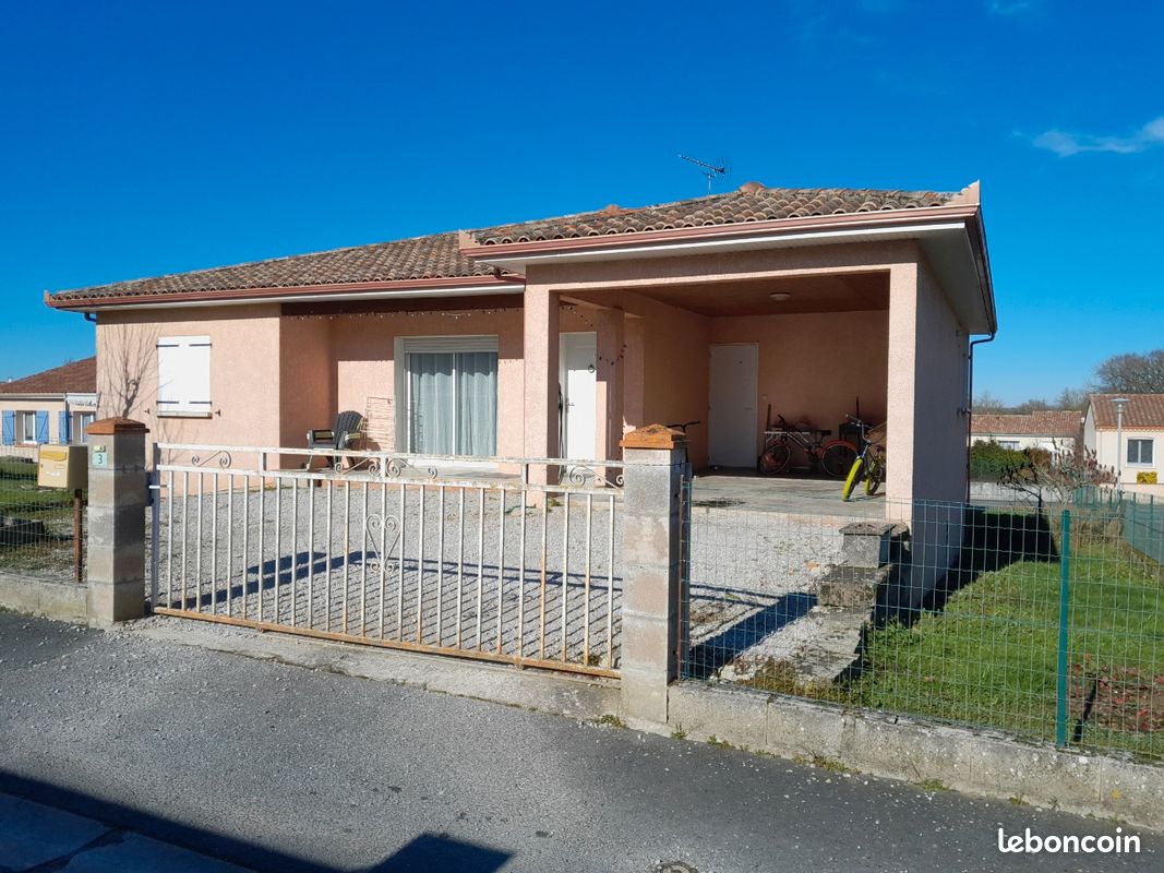 Maison 4 pièces 108 m² · à Valence-d'Albigeois · 108 m² · 700 €