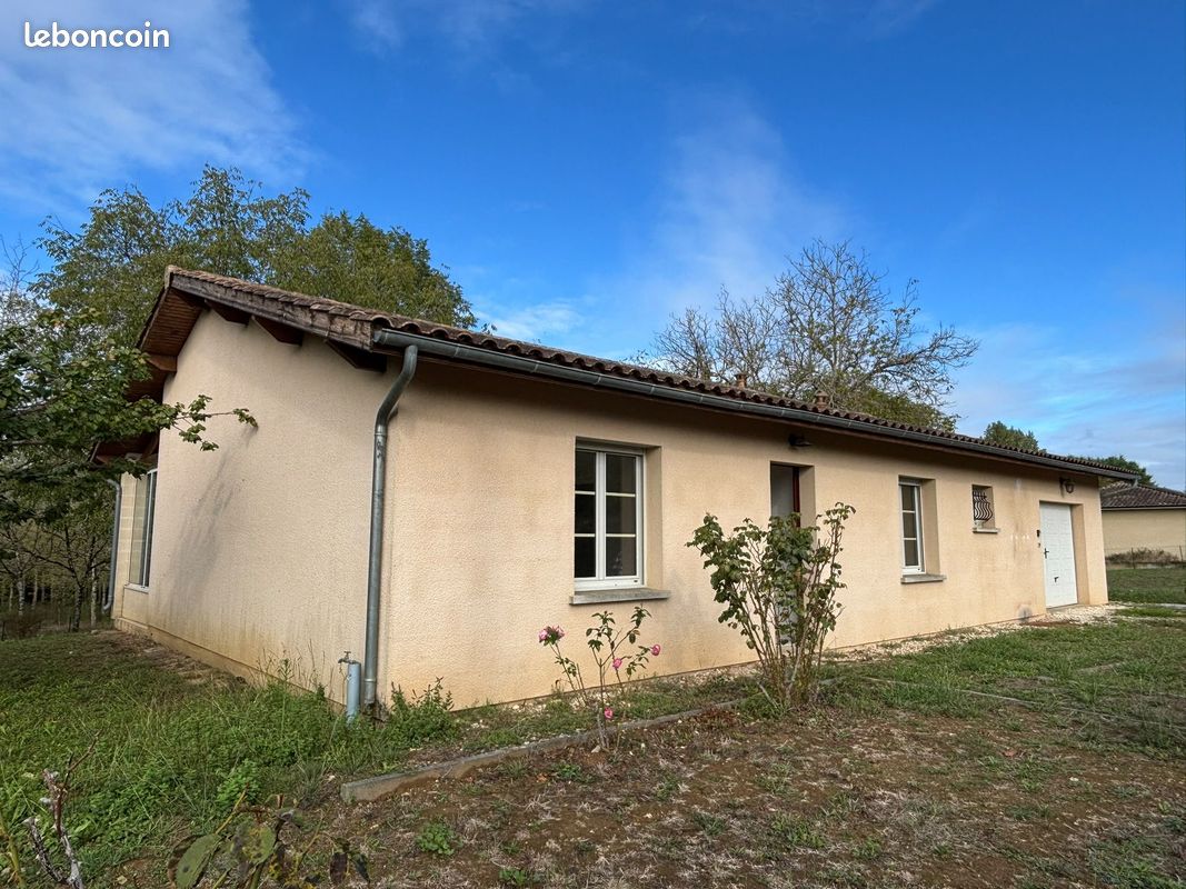 Maison 3 pièces 80 m² · à Sauveterre-de-Guyenne · 80 m² · 730 €/mois