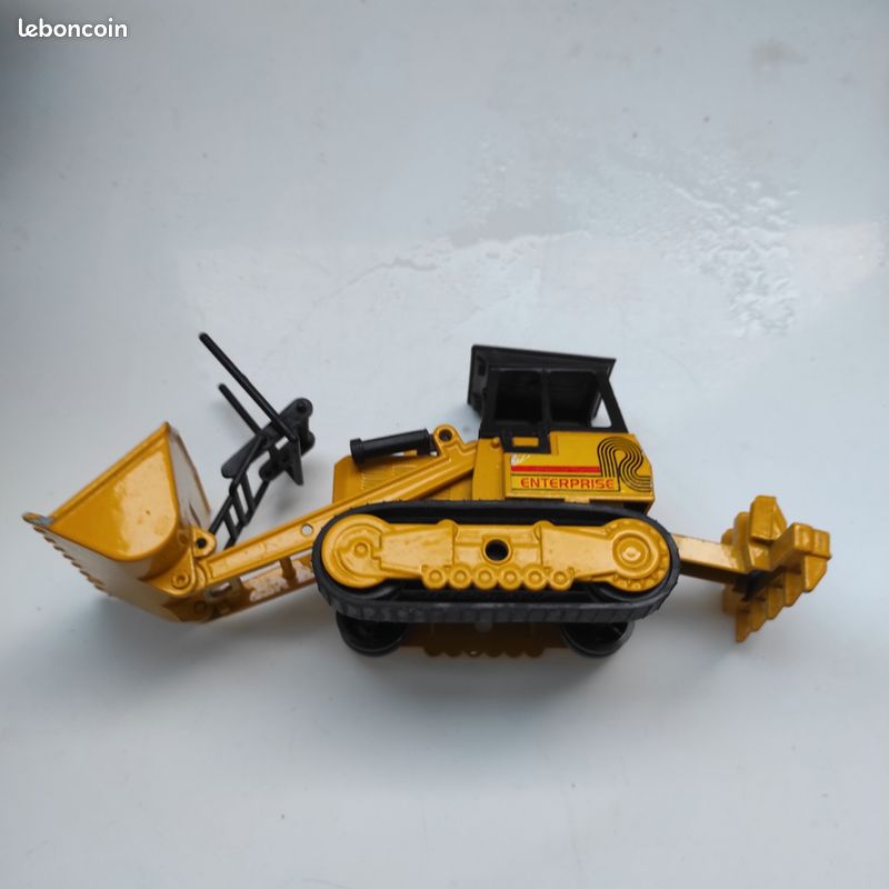 Lot Majorette Années 70 – Tractopelle Et Bulldozer – Neufs En Boîte D'origine – France