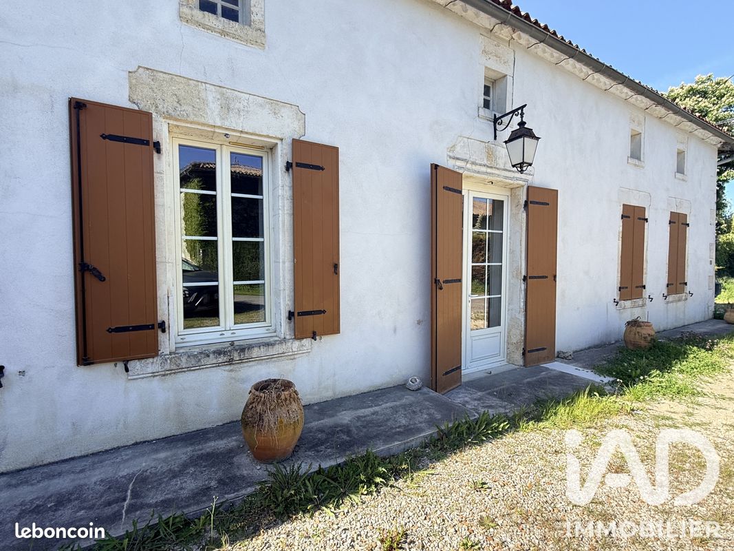 Maison 6 pièces 169 m² · à Montmérac · 169 m² · 189 000 €