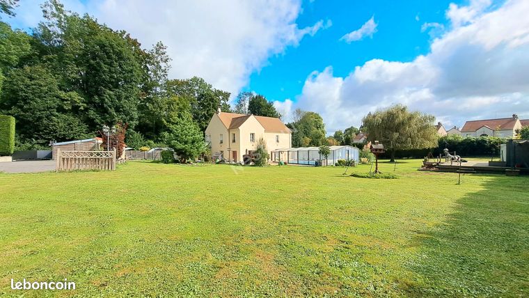 Villa 9 pièces 231 m²