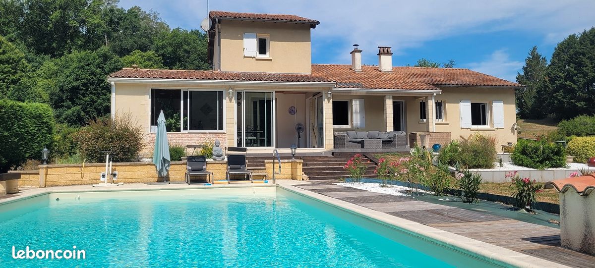 Maison 6 pièces 169 m² · à La Douze · 169 m² · 337 900 €