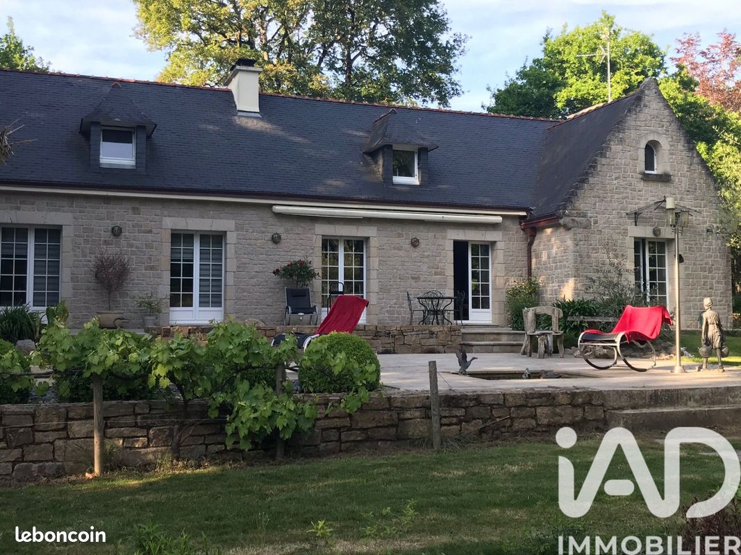 Maison 7 pièces 193 m² · à Theix-Noyalo · 193 m² · 925 000 €