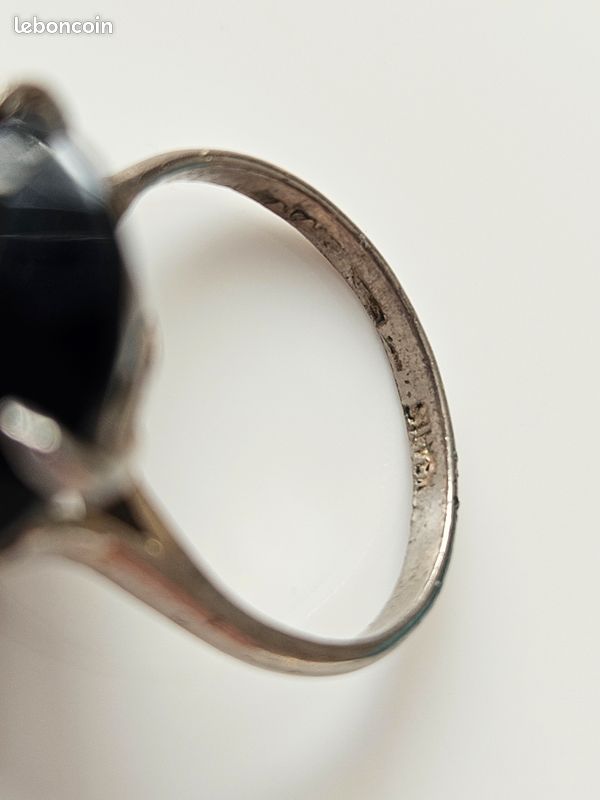Bague Femme Argentée Avec Strass Et Pierre Noire, Style Onyx, Taille 51, Neuve Sans étiquette