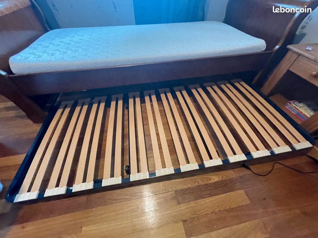 Lot de 2 lits avec matelas et 2 lits de camps (image 4)