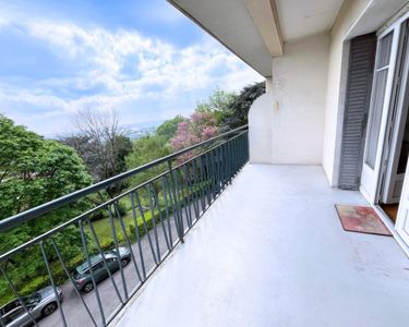 Appartement 299 000 € - 99 m²