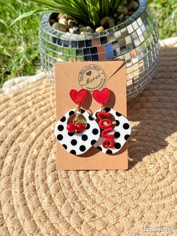 Boucles d’oreilles pin up love (image 2)