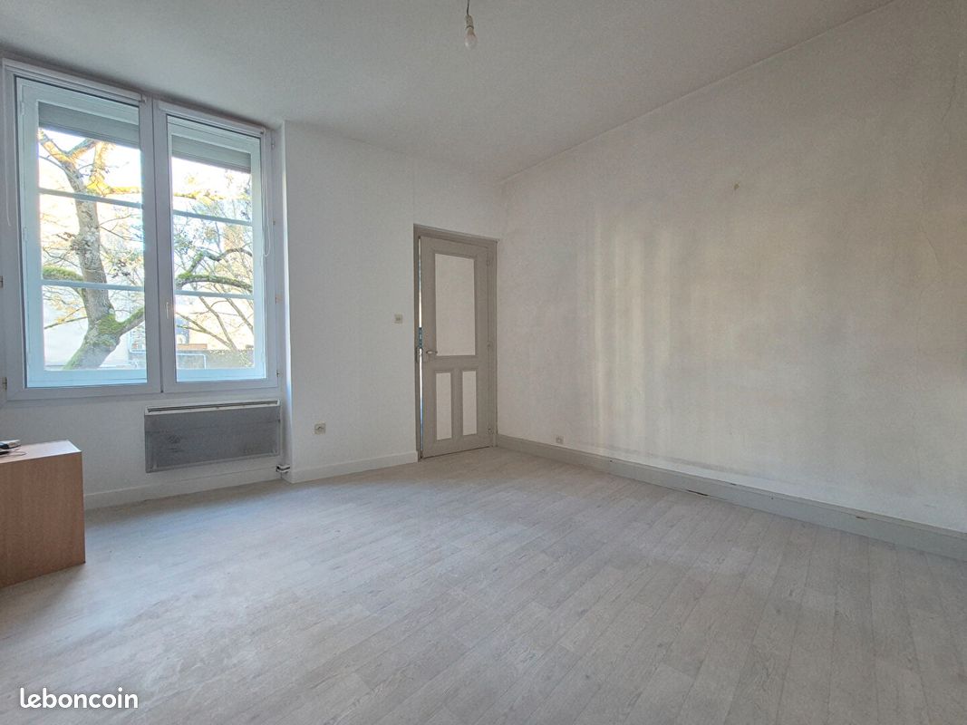 Appartement 1 pièce 21 m² · à Angers · 21 m² · 500 €