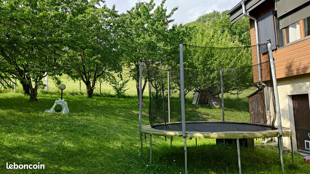 Chalet avec Jacuzzi proche du Lac de Serre-Ponçon (image 16)
