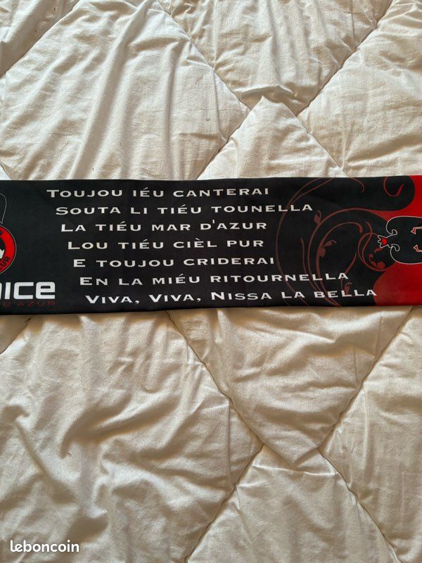 Écharpe Ogc Nice Issa Nissa Aqui li sian douze per juga - Collection