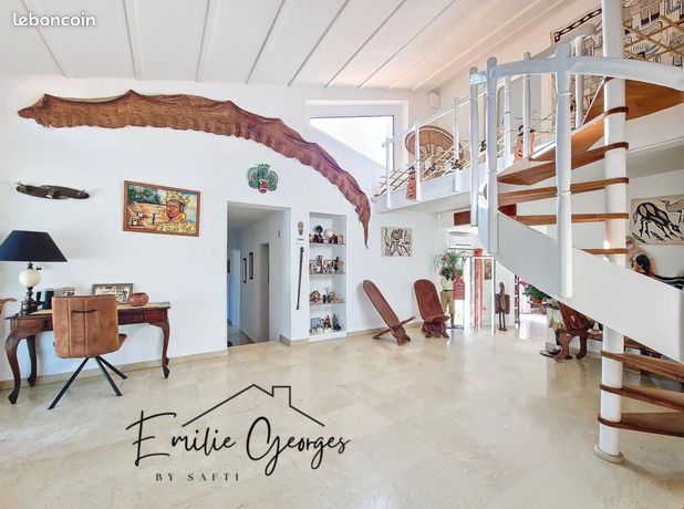 Propriété 7 pièces 345 m²