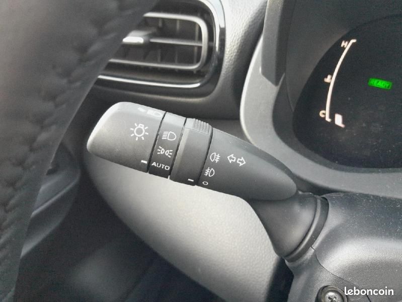 Toyota Yaris 116h Design 5p MY25 (image 26)
