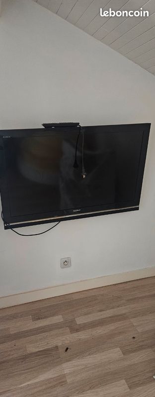 TV grand écran (image 1)