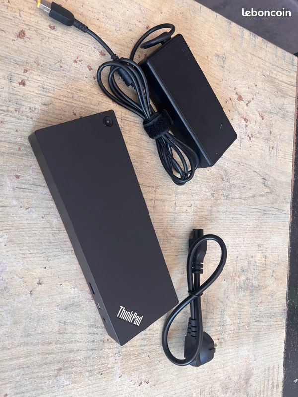 Lenovo THINKPAD 40AN Thunderbolt 3 Station D'Accueil Gén. 2 Encre 135W PSU