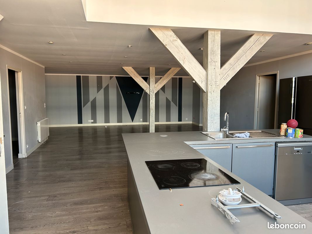Appartement 4 pièces 135 m² · à Lens · 135 m² · 1 040 €/mois