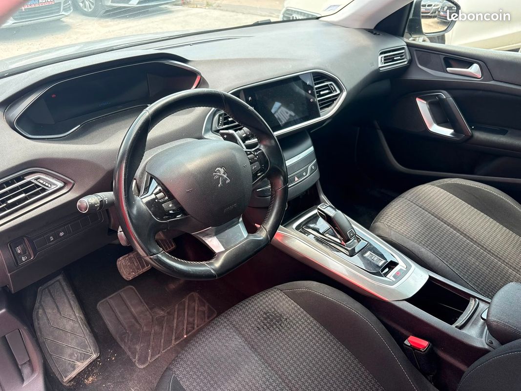 Peugeot 308 SW 1.5L BLUE HDI DIESEL 131 CHV BOITE AUTOMATIQUE | ENTIÈREMENT RÉVISÉE & GARANTIE (image 13)