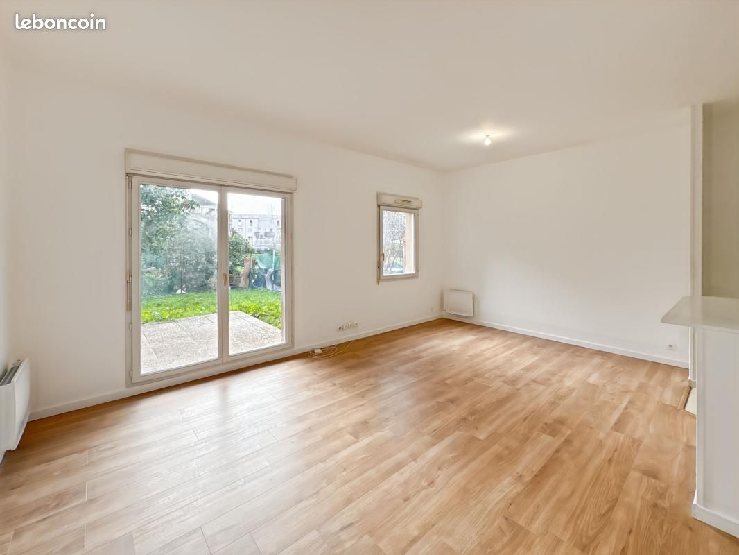 Appartement 3 pièces 57 m² · à Savigny-le-Temple · 57,3 m² · 1 045 €/mois