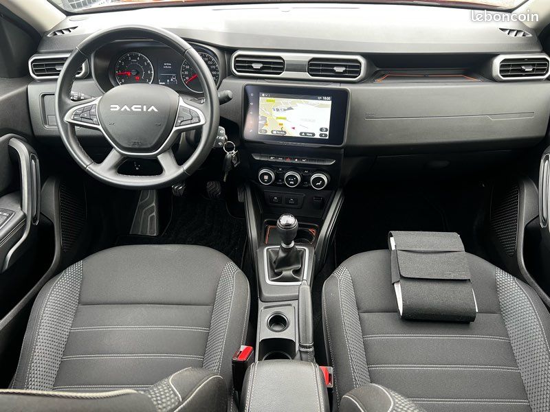 Dacia Duster II Phase II 1.5 BluedCi 115 cv 4x2 Journey / 1ère main (image 11)