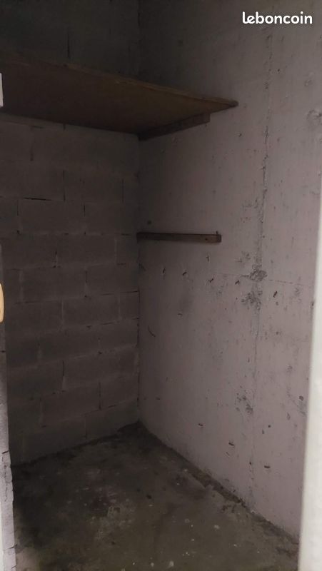 Local commercial 1 pièce 6 m² · à Vence · 6 m² · 60 €