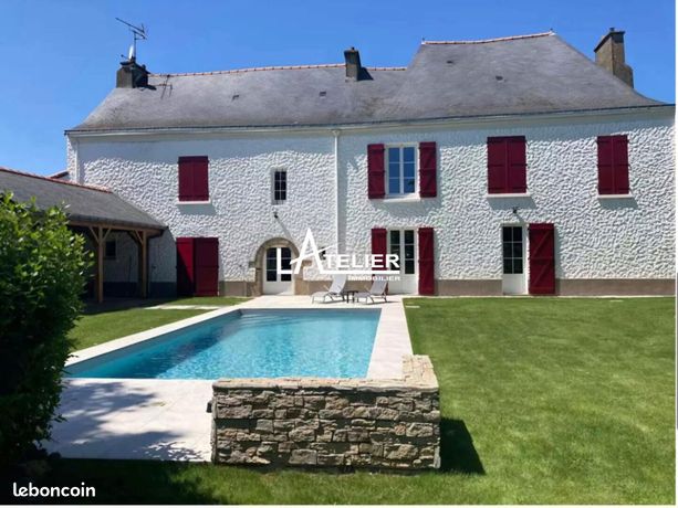 Maison 5 pièces 211 m²