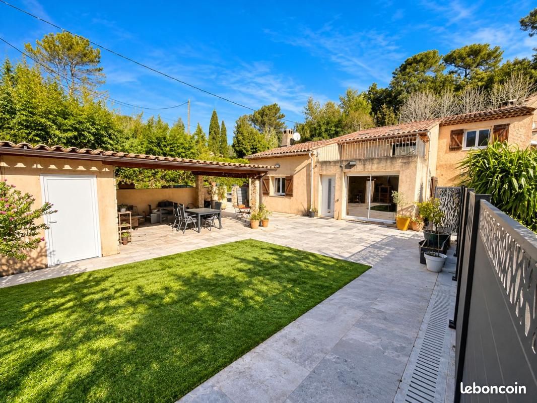 Maison 4 pièces 114 m² · à Grasse · 114 m² · 449 000 €