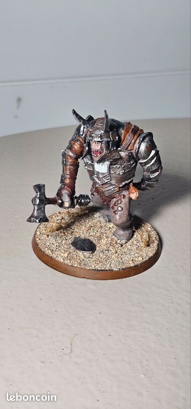 LE SEIGNEUR DES ANNEAUX Gallery Deluxe statue Troll des cavernes
