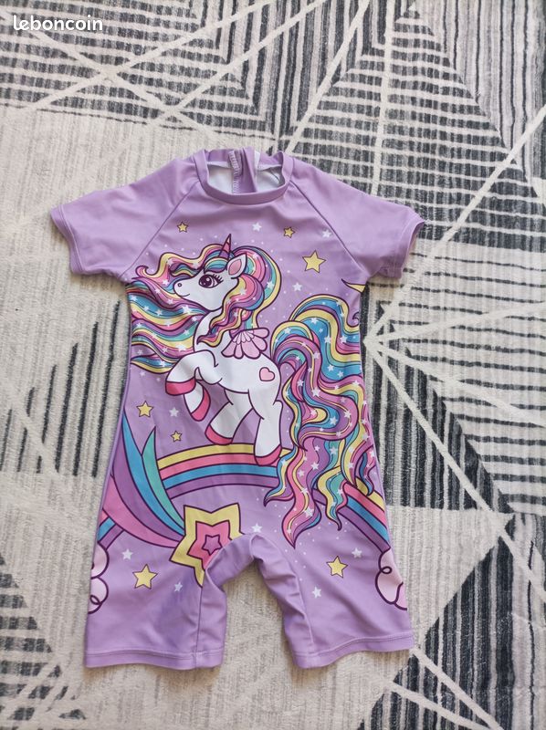 Maillot de bain anti uv licorne Vêtements