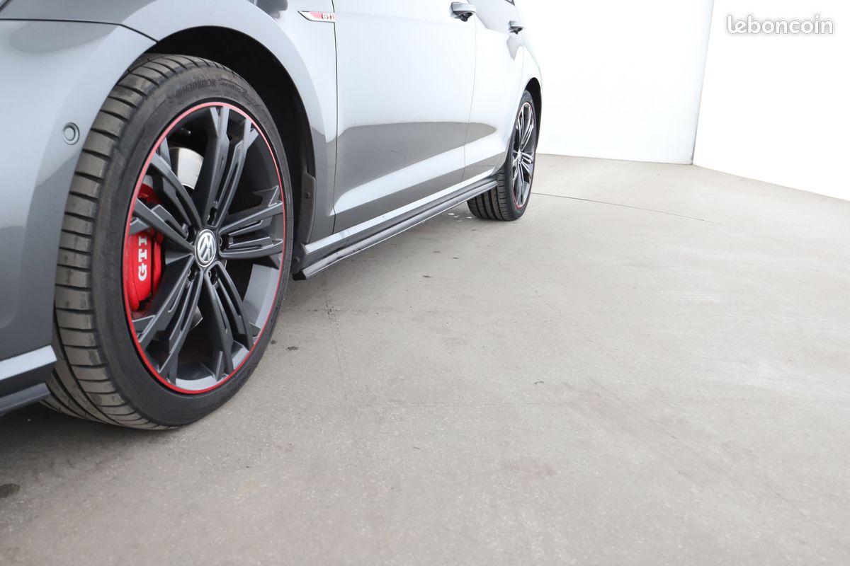 Volkswagen Golf VII 2.0 TSI BlueMotion Tech GTI Performance DSG7 5P 245 ch (image 29)