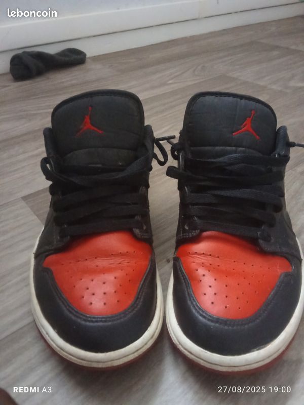 Air Jordan rouge et noir (image 4)