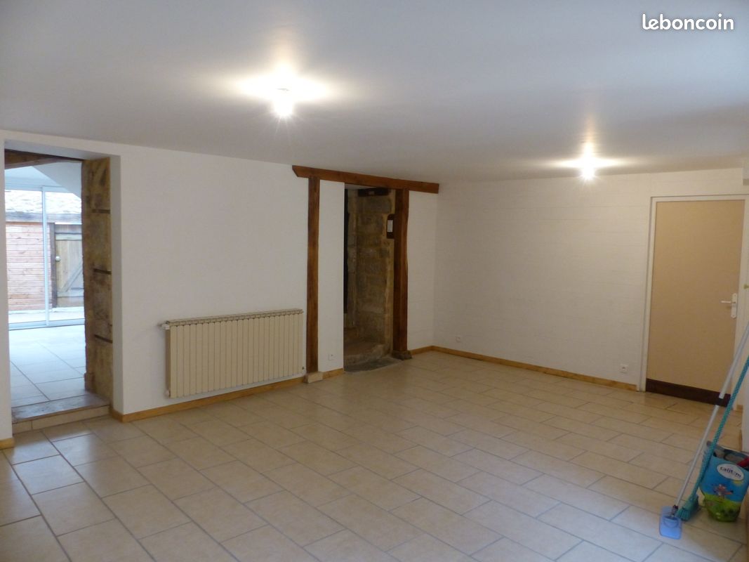 Maison 4 pièces 105 m² · à Montignac-Lascaux · 105 m² · 990 €/mois