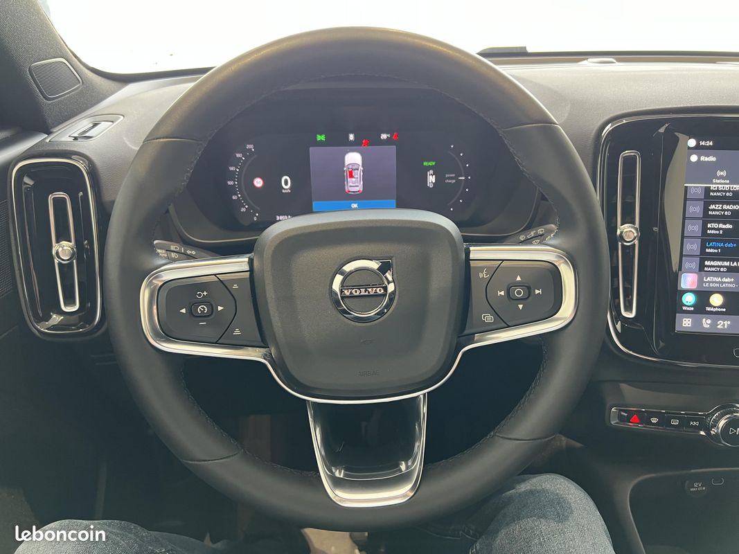 VOLVO XC40 Recharge Extended Range 252 ch 1EDT Plus (image 17)