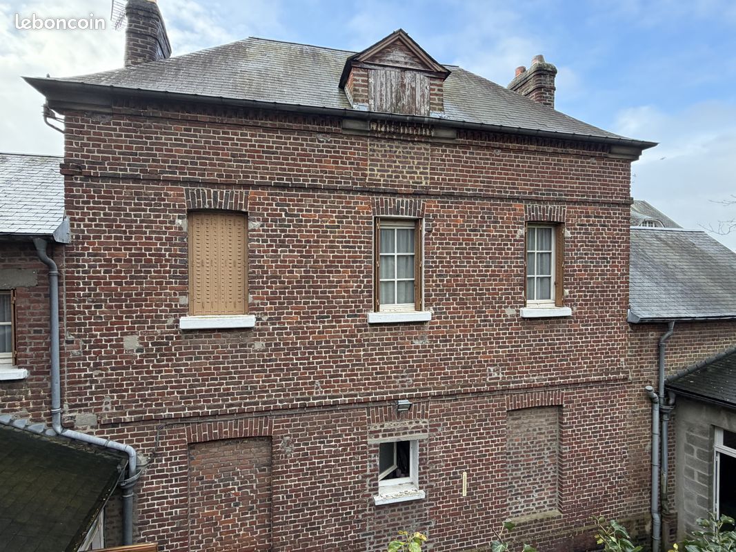 Maison 5 pièces 98 m² (image 1)