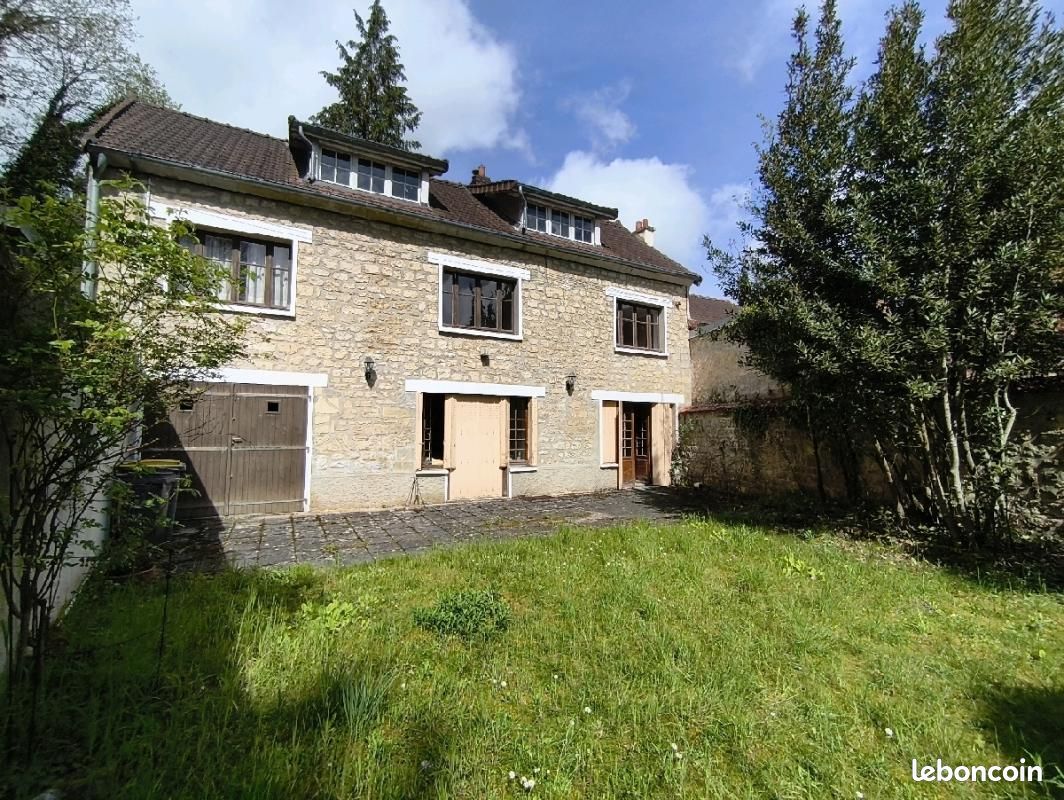 Maison 4 pièces 110 m² · à Nesles-la-Vallée · 110 m² · 243 200 €