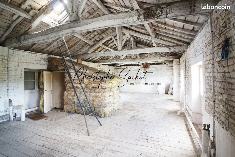 Maison 7 pièces 170 m² - Saint-Martin-de-Bernegoue 79230 (image principale 8)