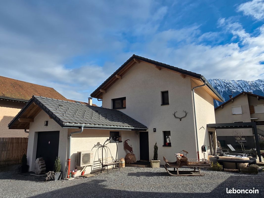 Maison 4 pièces 100 m² · à Faverges-Seythenex · 100 m² · 480 000 €