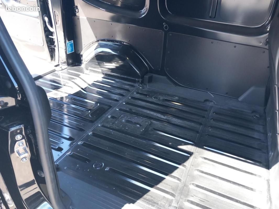 Renault Kangoo Van E-TECH ELECTRIQUE EL FG TOLE L2 AC11 GSR2 EXTRA (image 17)