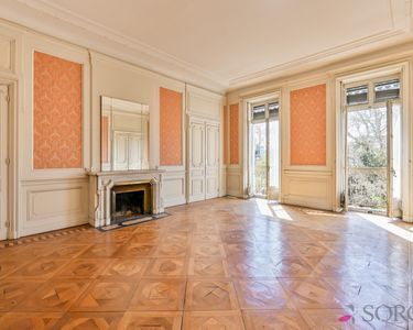 Appartement 1 150 000 € - 243 m²