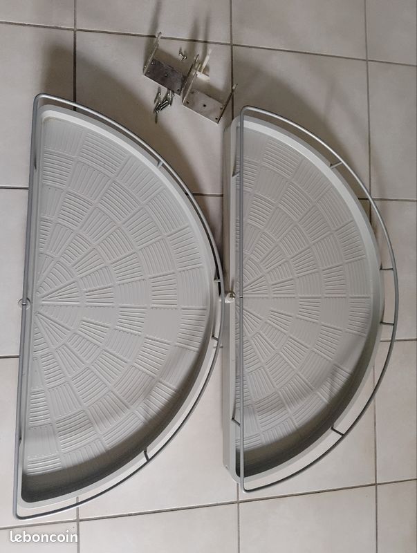 Demi-cercle pivotant pour meuble d'angle de cuisine (image 1)