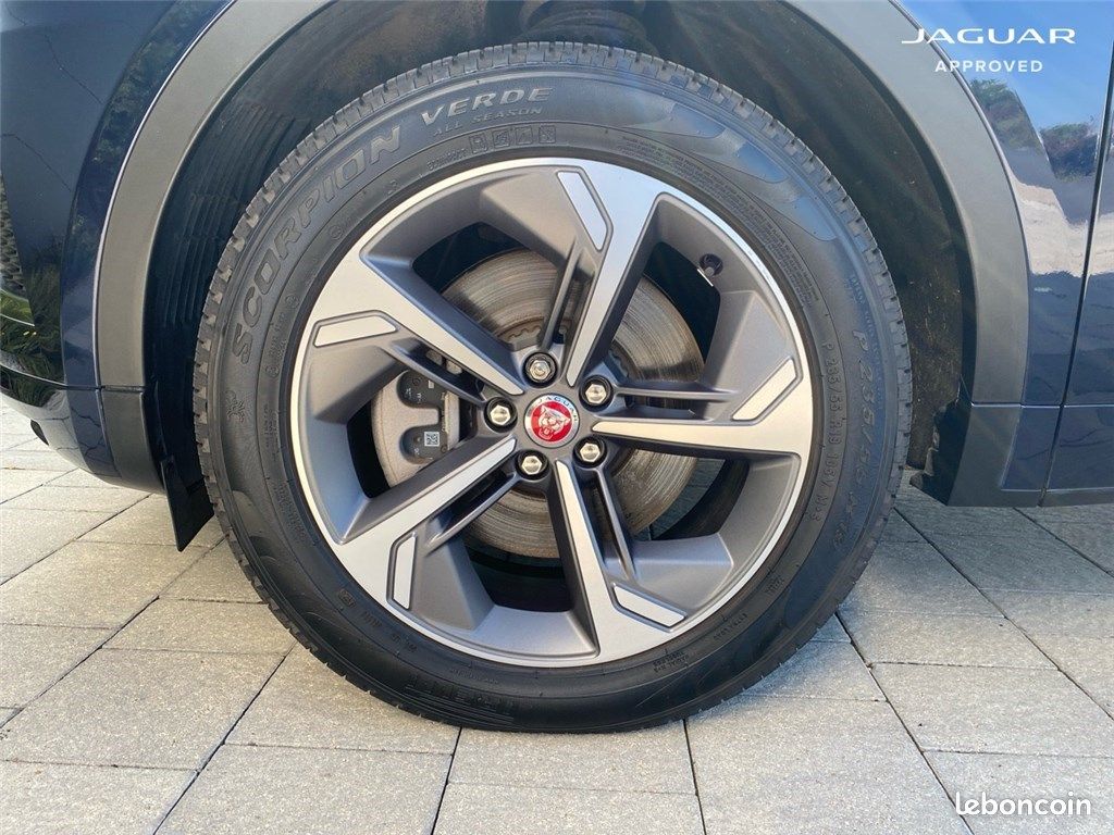 Jaguar E-PACE P-300E CH PHEV AWD BVA R-Dynamic SE (image 9)