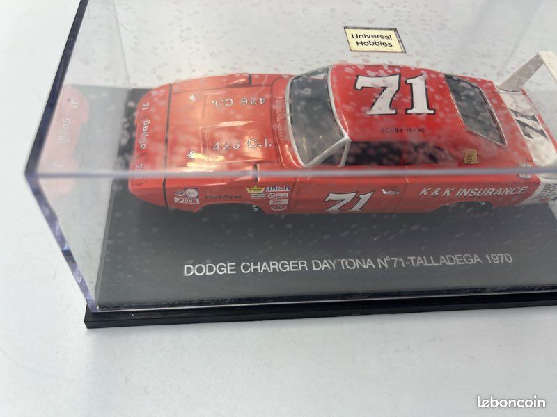 Dodge Charger Daytona N°71 Talladega 1970 - Universal Hobbies 1/43