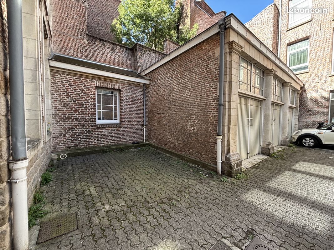 Parking 15 m² · à Lille · 15 m² · 111 €/mois