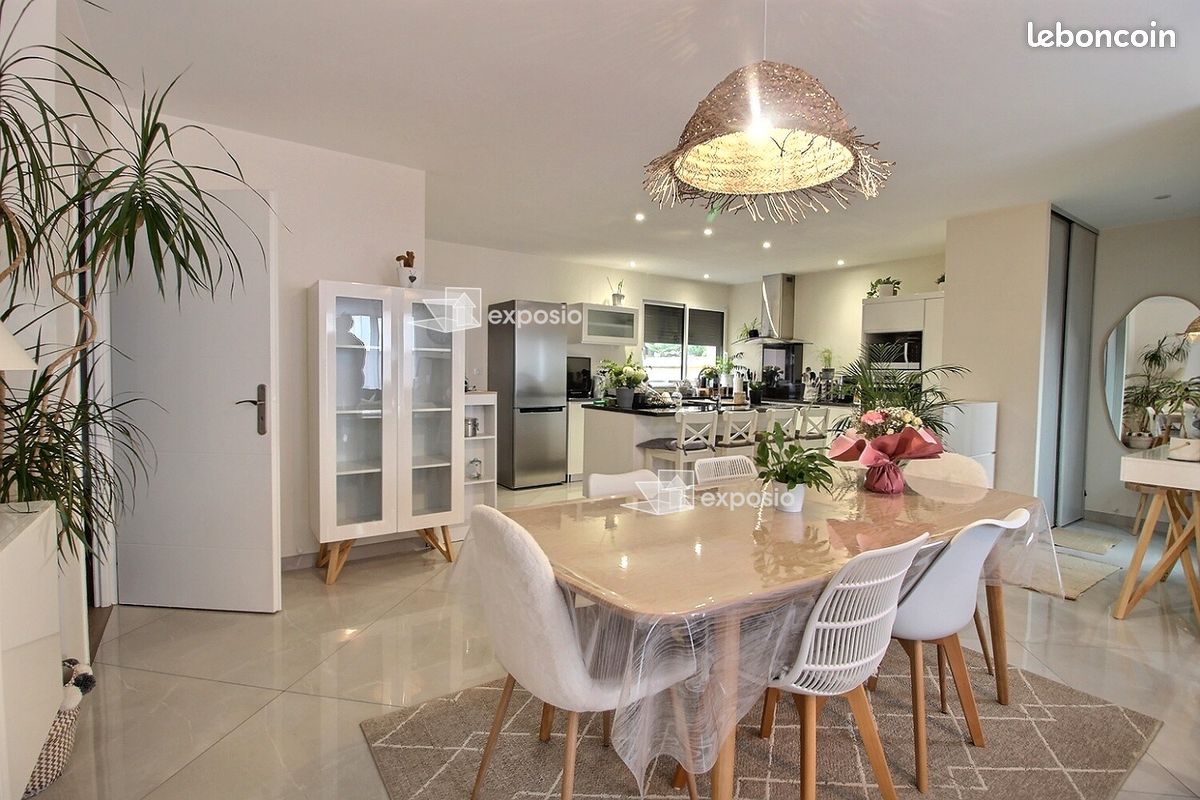 Maison 5 pièces 129 m² · à Niort · 129 m² · 1 350 €/mois