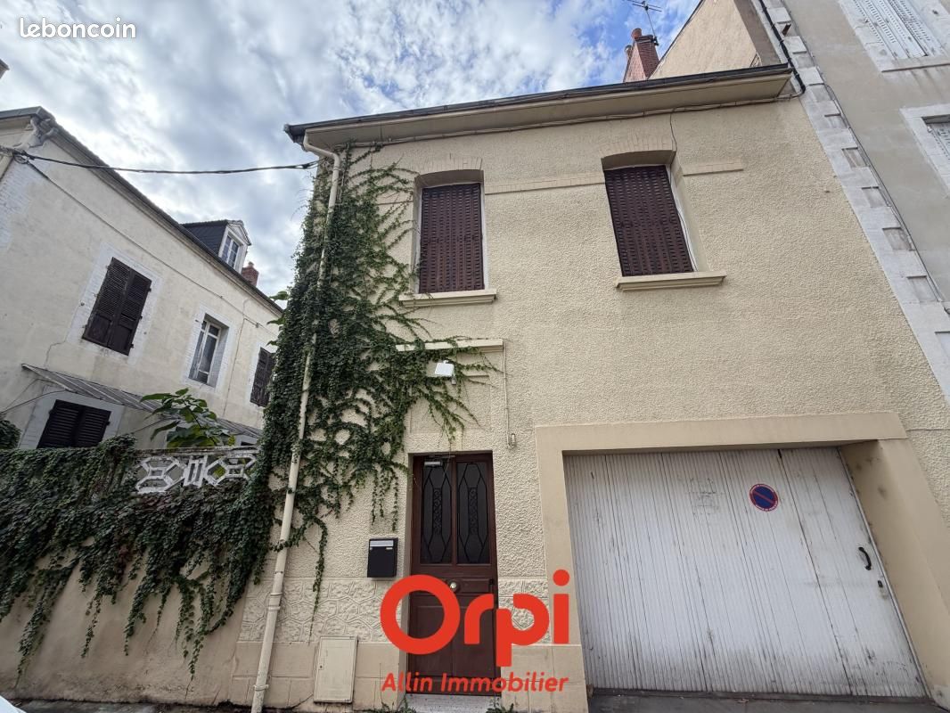 Maison 2 pièces 71 m² · à Montluçon · 71 m² · 55 000 €