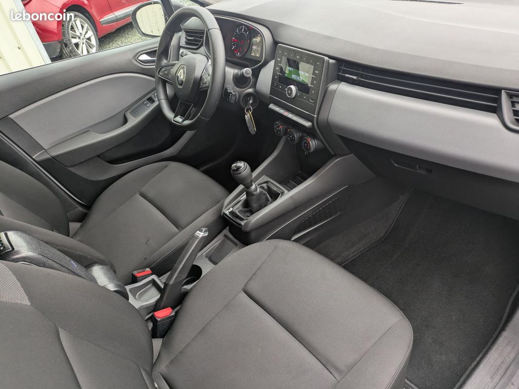 Renault clio v societe 1.5 bluedci 85ch 5p bvm6 (image 3)