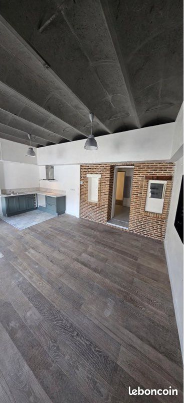 Parking 2 pièces 60 m² · à Gouy-sous-Bellonne · 60 m² · 860 €/mois