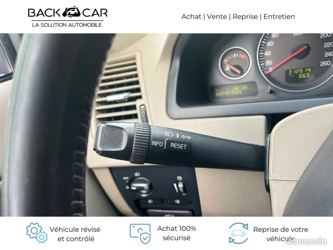 Volvo XC90 D5 AWD 185 Summum 5pl Geartronic A (image 19)