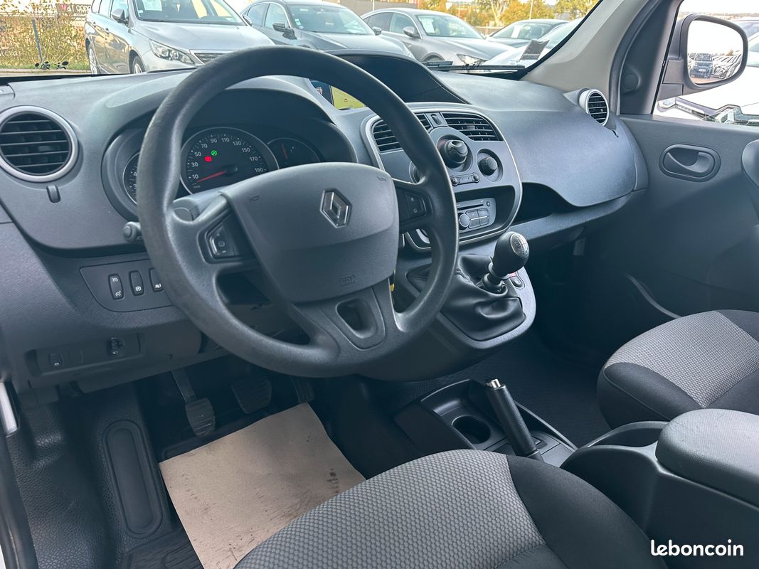 RENAULT Kangoo Express 1.5 Blue dCi 95ch Grand Confort - TVA RECUPERABLE / GPS / CLIM - (image 7)