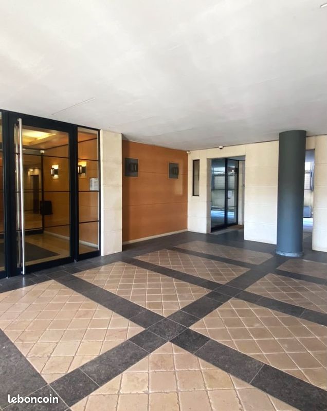 Appartement 1 pièce 26 m² · à Issy-les-Moulineaux · 26,4 m² · 225 000 €