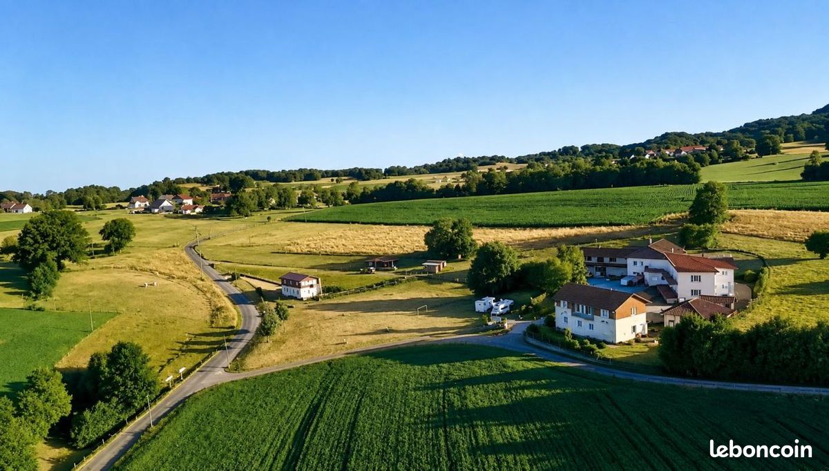 Maison 24 pièces 860 m² · à Saint-Genix-les-Villages · 860 m² · 1 423 000 €