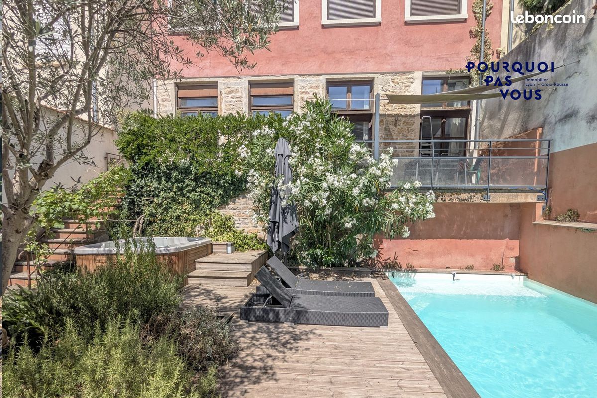 Maison 7 pièces 207 m² · à Lyon · 207 m² · 1 590 000 €